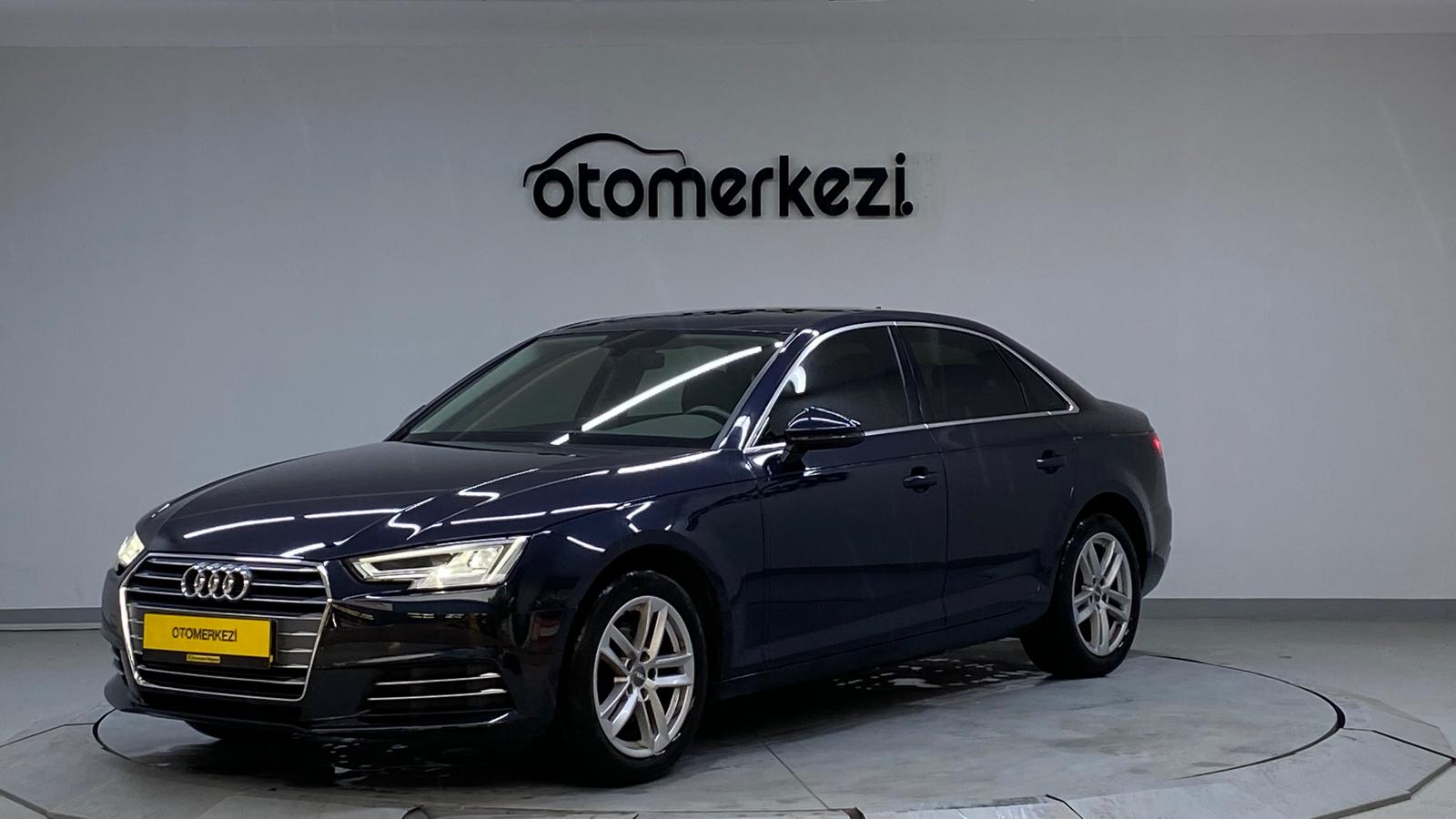 AUDI A4 1